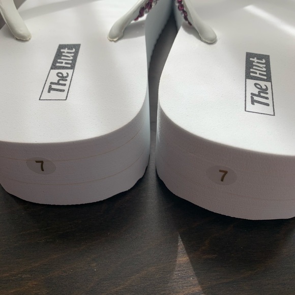 Womens Flip Flops - Picture 3 of 4